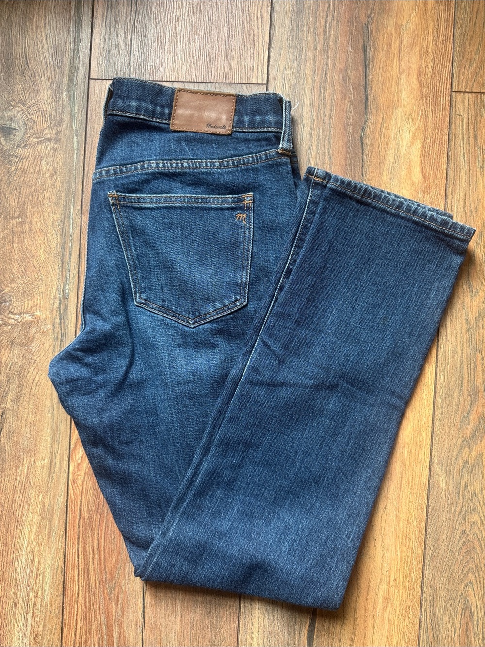 Women’s Dark Blue Straight-Leg Jeans - Classic Casual Wear